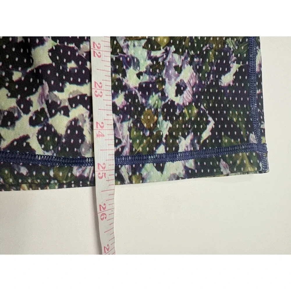 Lululemon Power Y Tank Luon in the Lilac Size 4‎ Yoga Pilates Unpadded Wicking